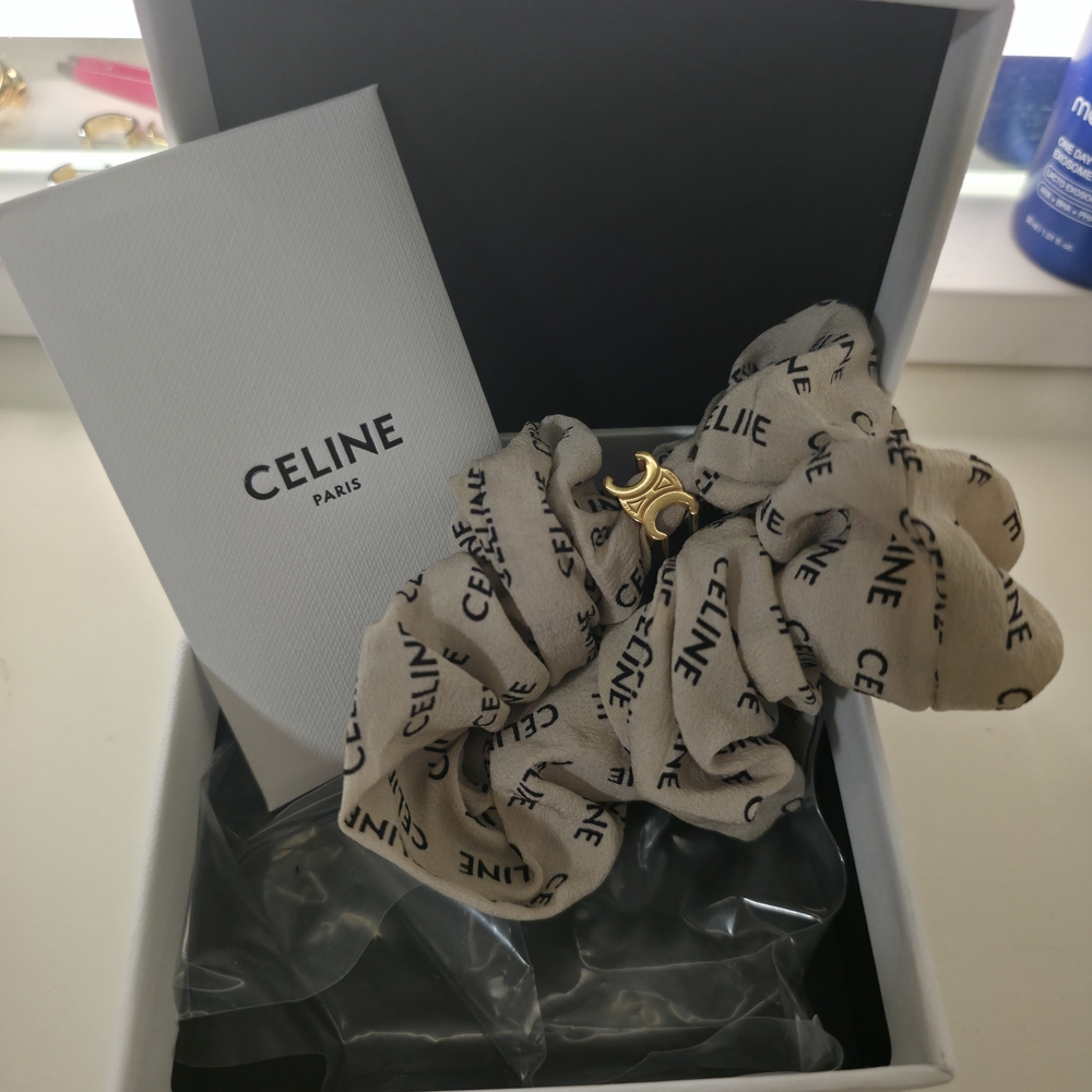 Celine Cream Logo Print Scrunchie - Picture 2 of 4